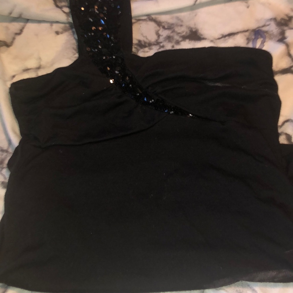 black shirt